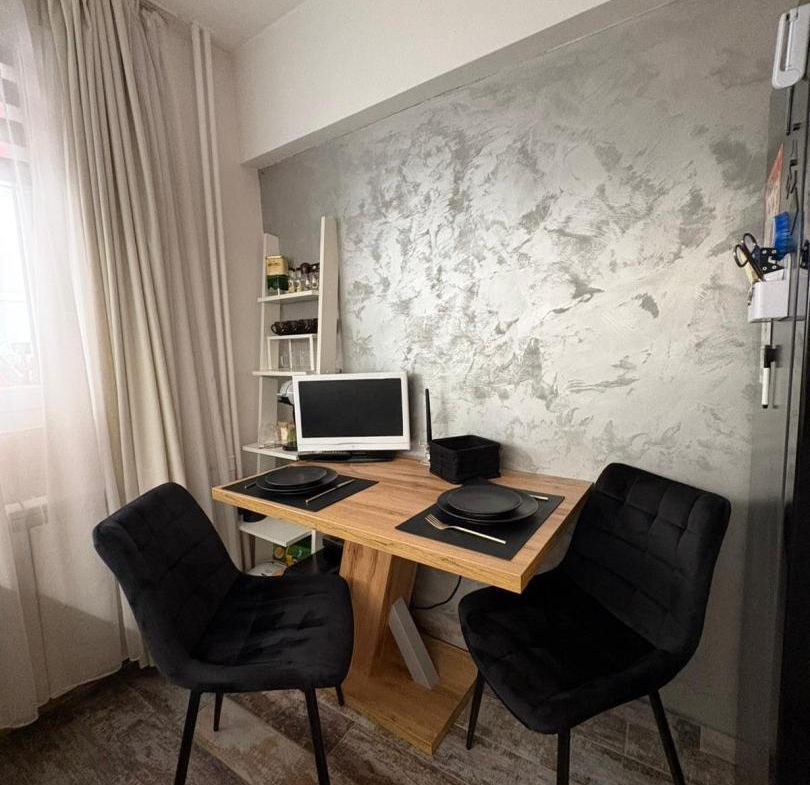 Vand apartament 2 camere,, renovat integral – Metrou Piața Iancu