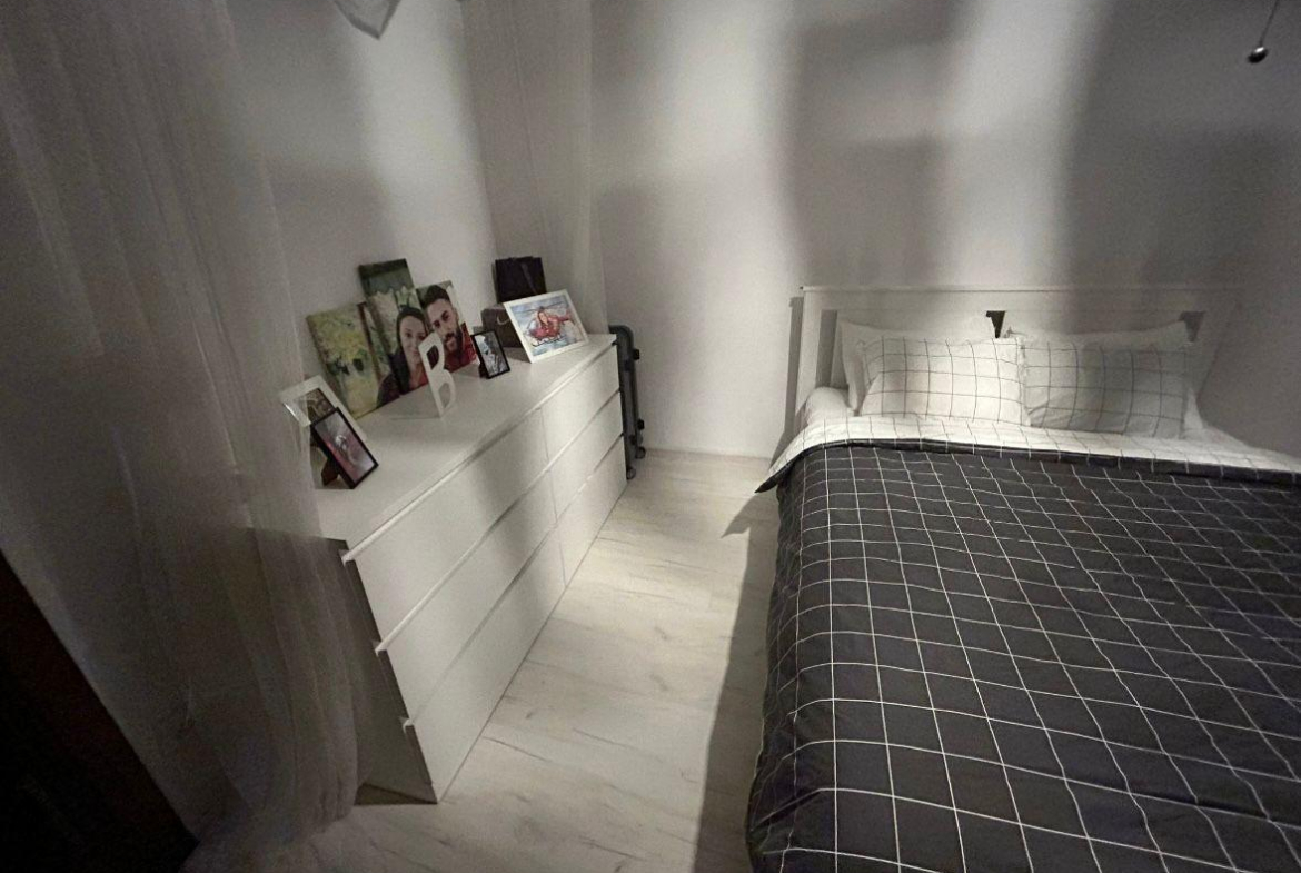 Vand apartament 2 camere,, renovat integral – Metrou Piața Iancu