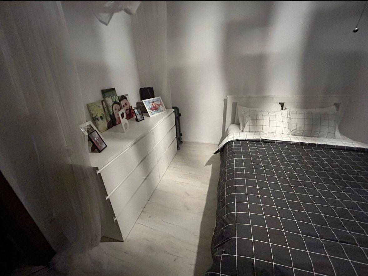 Vand apartament 2 camere,, renovat integral – Metrou Piața Iancu