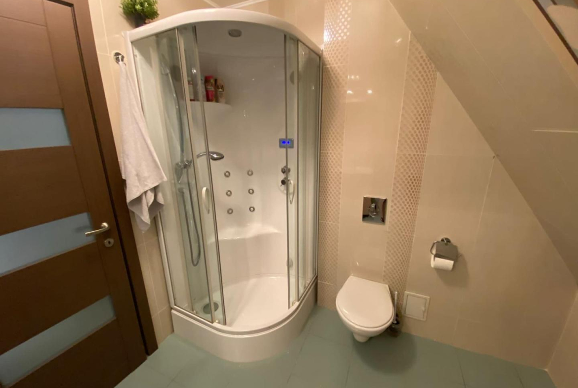 De închiriat: Penthouse duplex la 2 min de metrou Aviatorilor