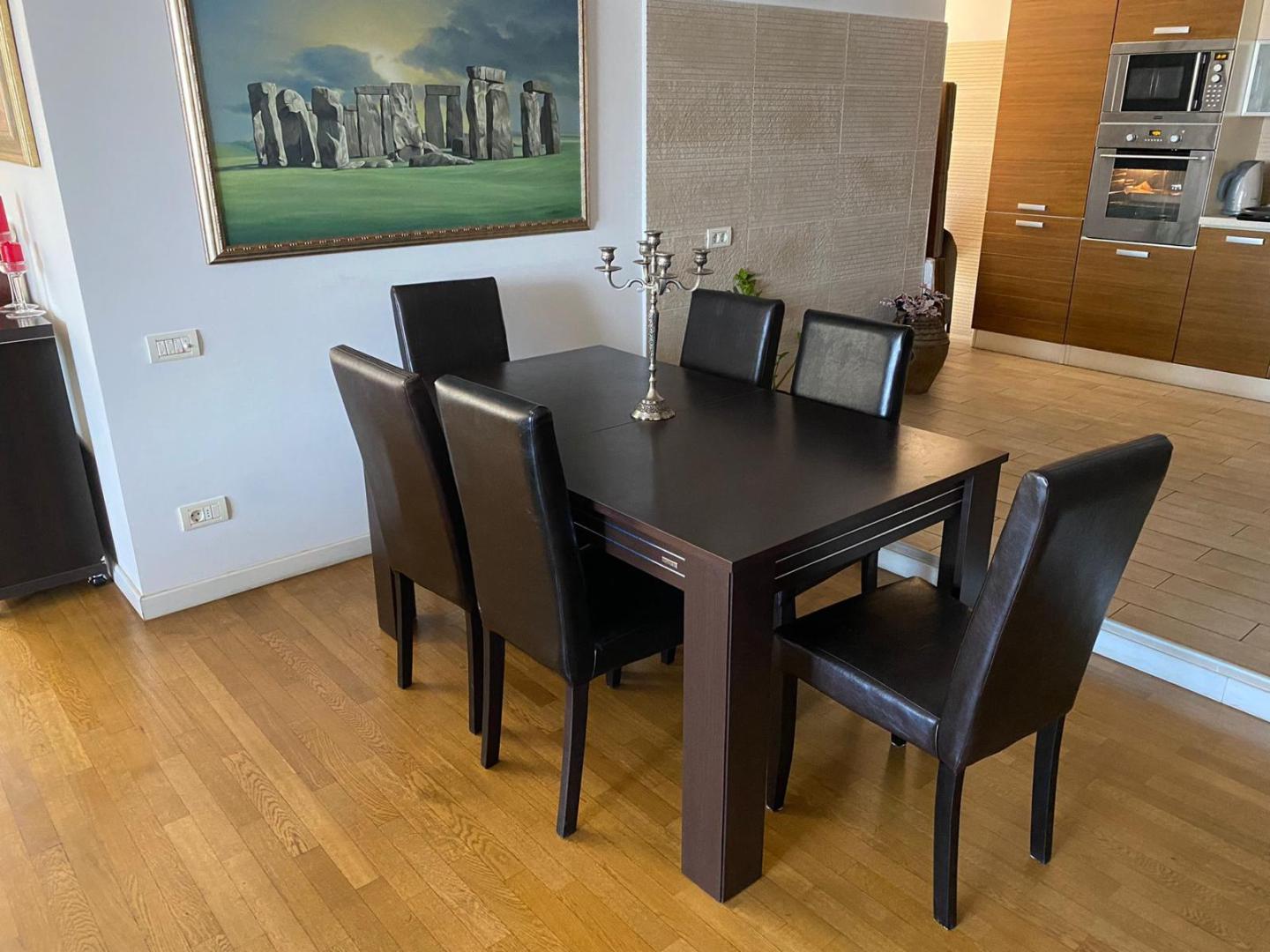De închiriat: Penthouse duplex la 2 min de metrou Aviatorilor