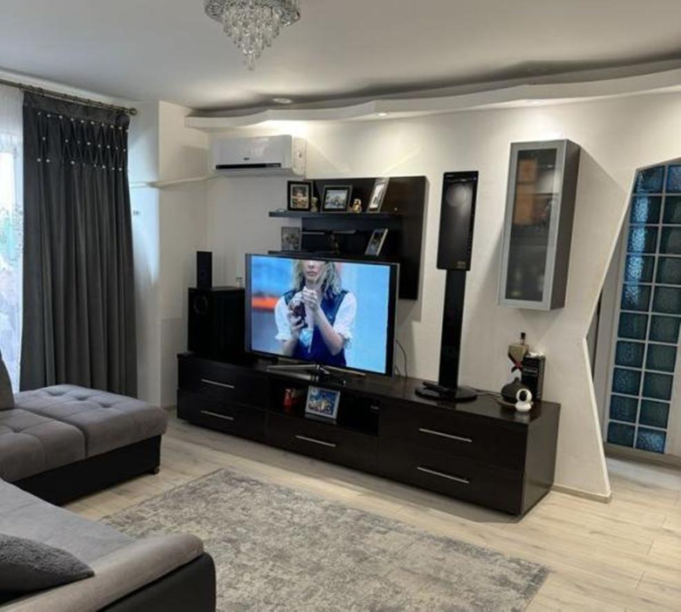 Vand aparatament 3 camere 13 Septembrie stradal – Prosper
