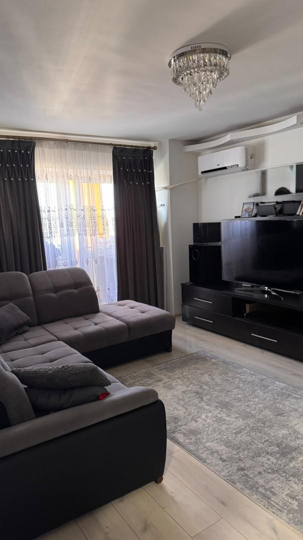 Vand aparatament 3 camere 13 Septembrie stradal – Prosper