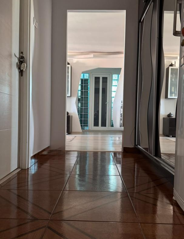 Vand aparatament 3 camere 13 Septembrie stradal – Prosper