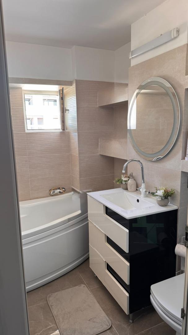 Vand aparatament 3 camere 13 Septembrie stradal – Prosper