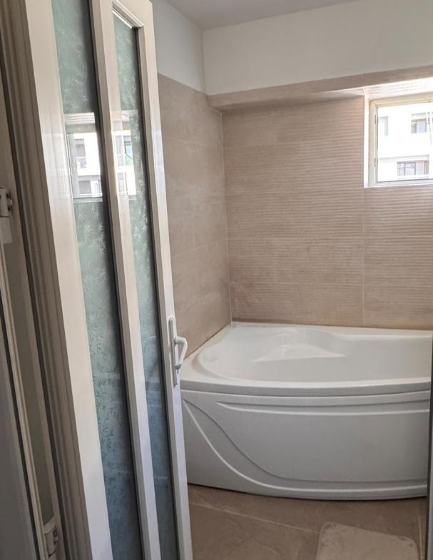 Vand aparatament 3 camere 13 Septembrie stradal – Prosper