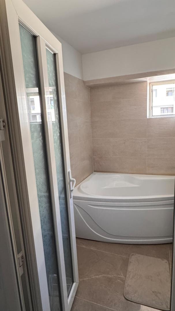 Vand aparatament 3 camere 13 Septembrie stradal – Prosper