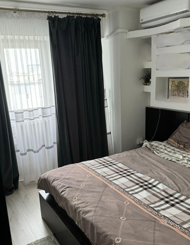 Vand aparatament 3 camere 13 Septembrie stradal – Prosper