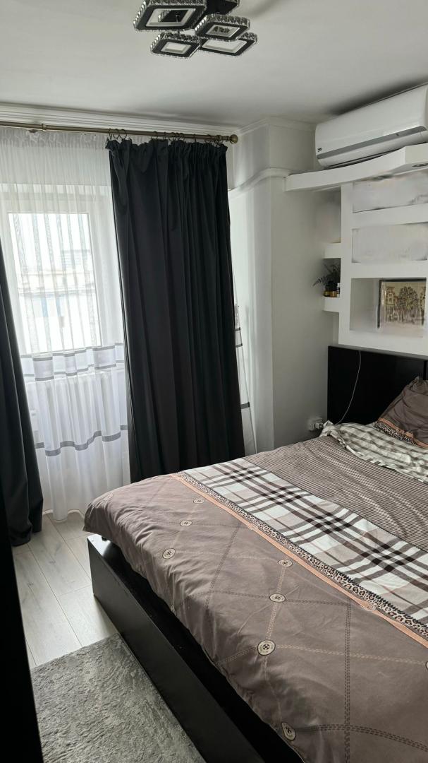 Vand aparatament 3 camere 13 Septembrie stradal – Prosper