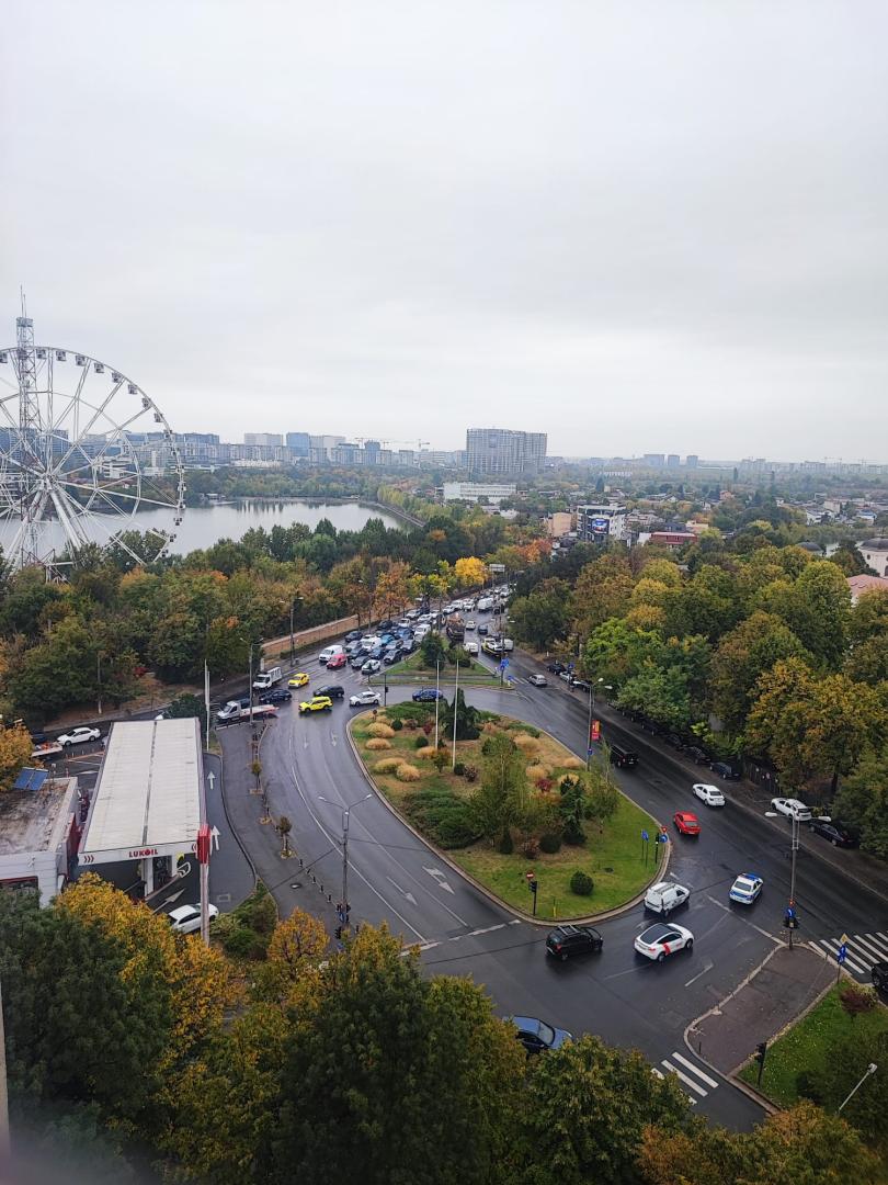 Apartament 3 camere – Panoramă superbă Parcul Tei – renovat