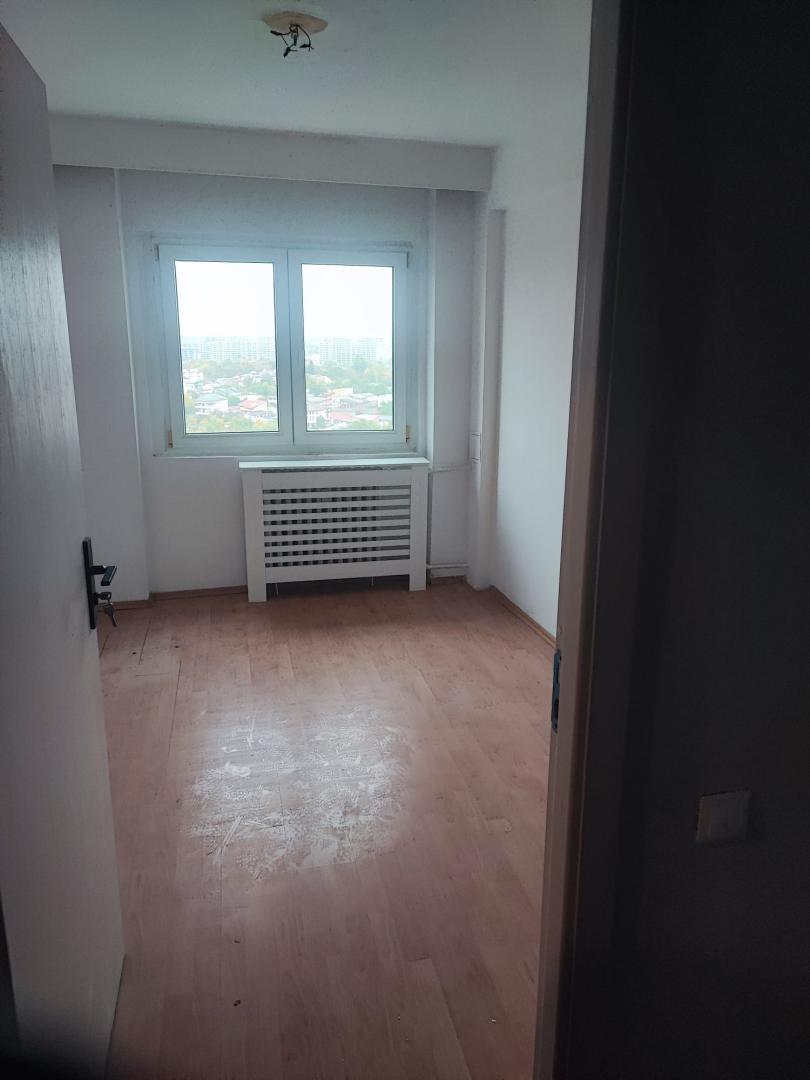 Apartament 3 camere – Panoramă superbă Parcul Tei – renovat